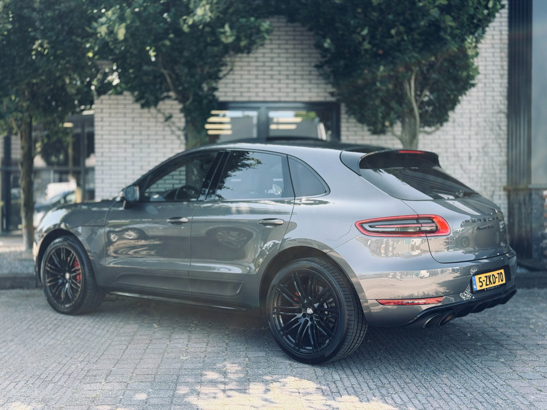 Foto van Porsche Macan Turbo