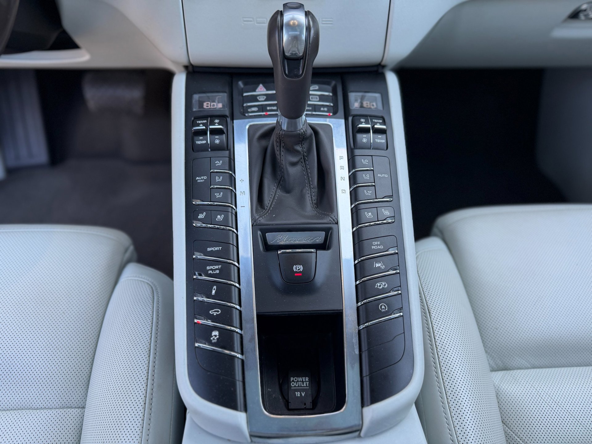 Foto van Porsche Macan Turbo