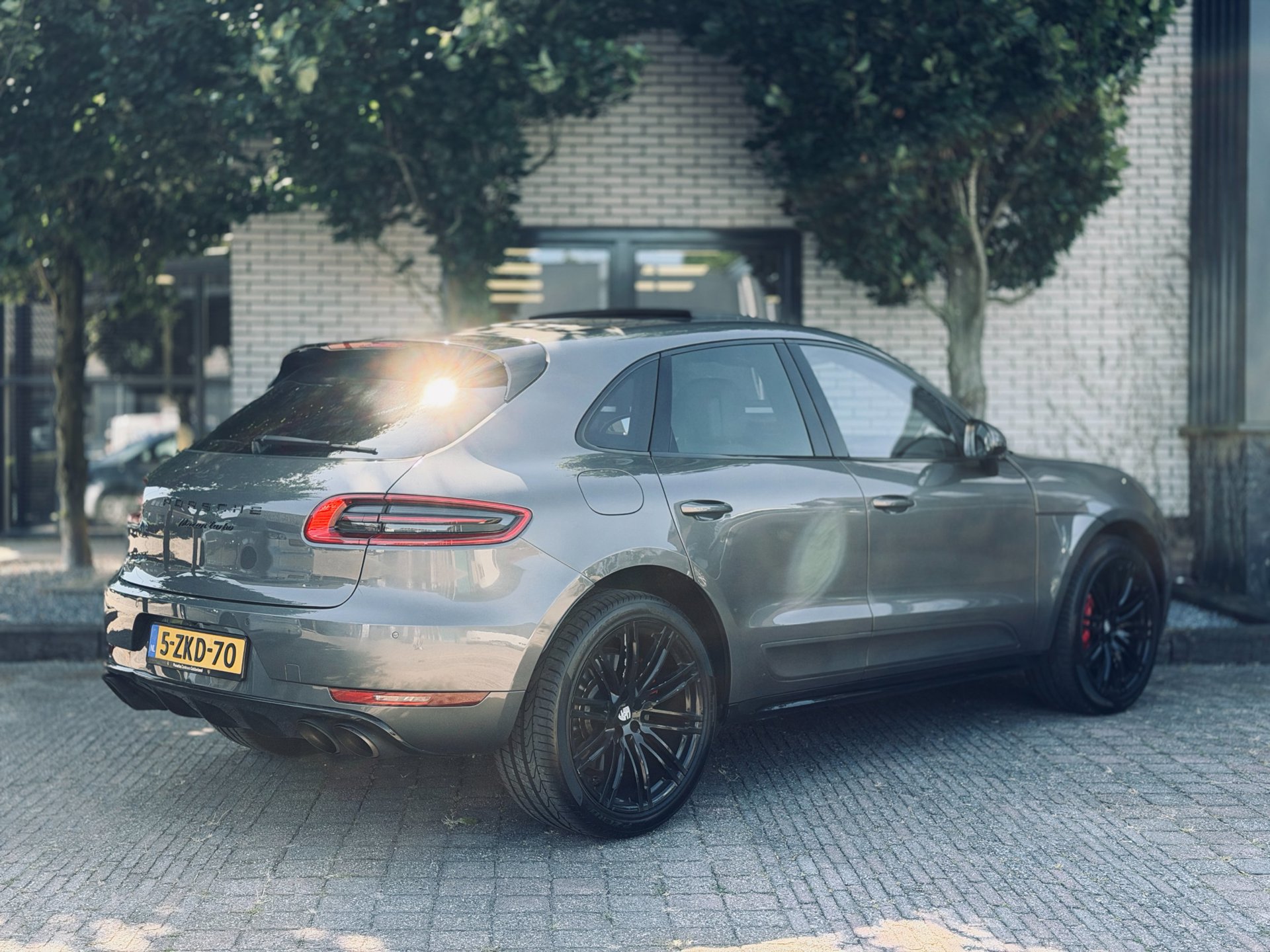 Foto van Porsche Macan Turbo