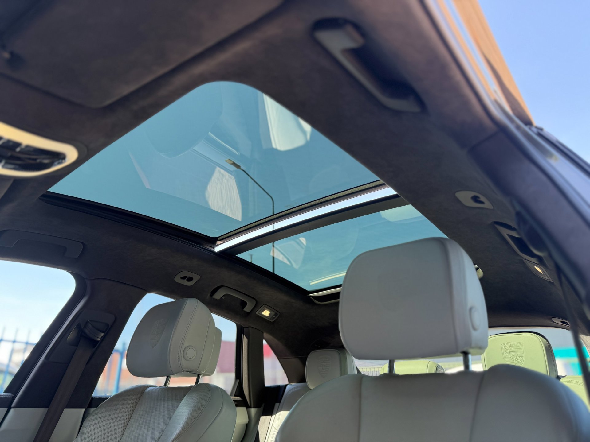 Foto van Porsche Macan Turbo