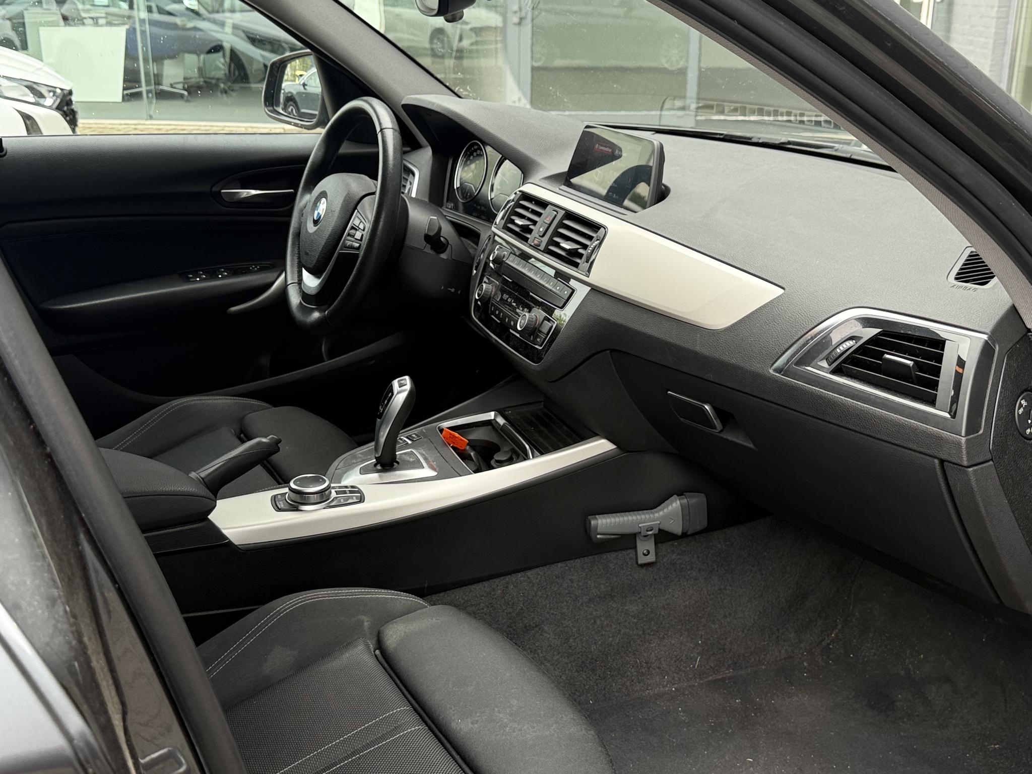 Foto van BMW 118i