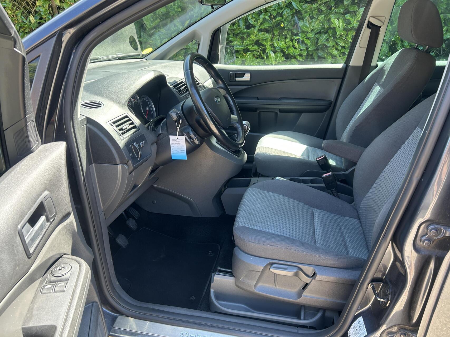 Foto van Ford Focus C-max