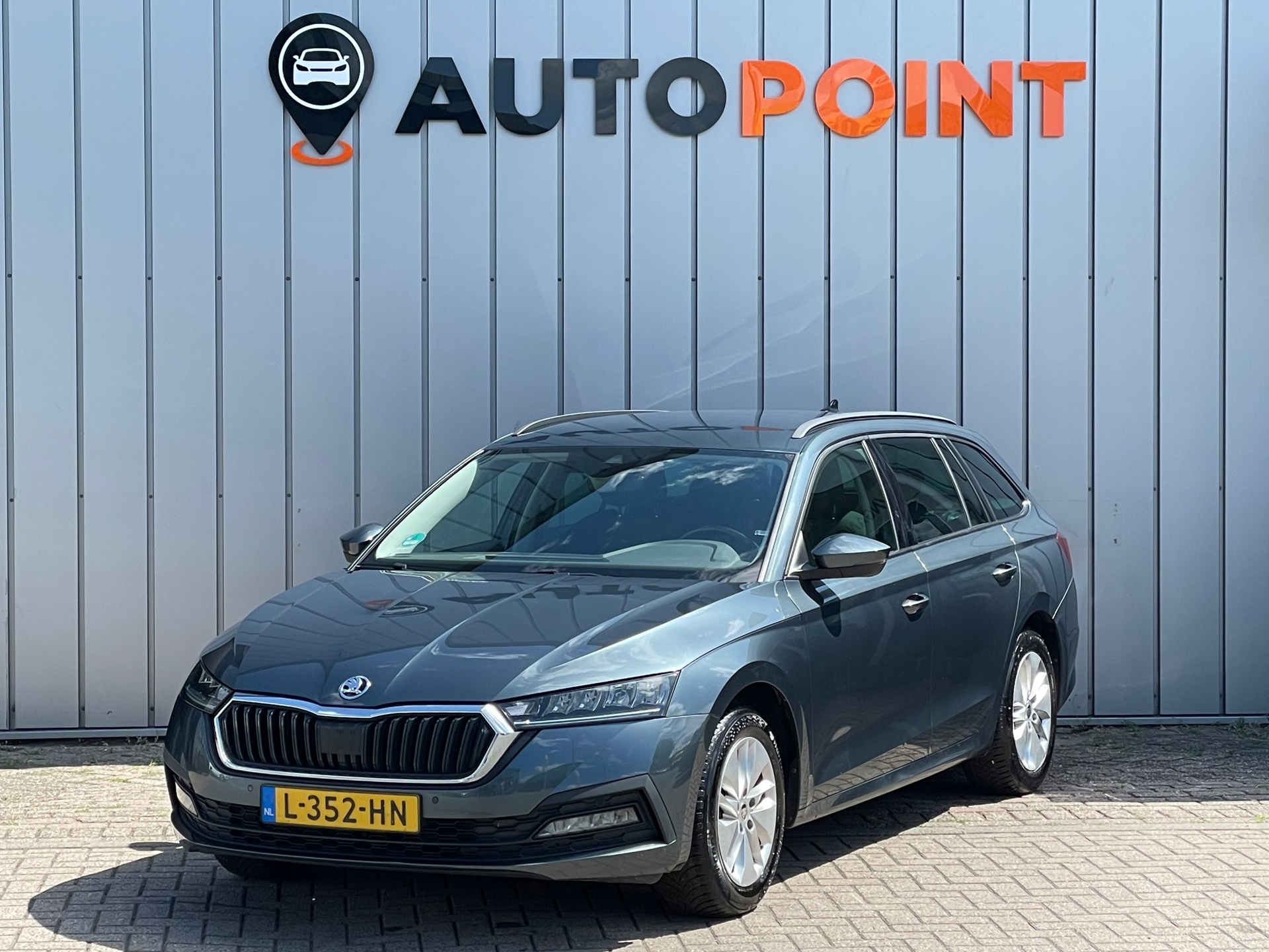Skoda Octavia 1.0 e-TSI DSG AUTOMAAT ORG NL DEALEROND 1EIG|VIRTUAL.COCKPIT|CARPLAY|STOELVRM|LANE.ASSIST| 2021 - voorkant