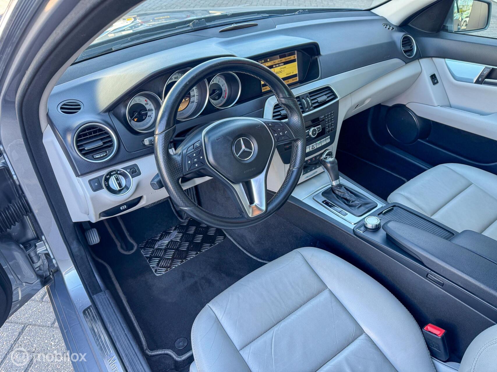 Foto van Mercedes-Benz C 180