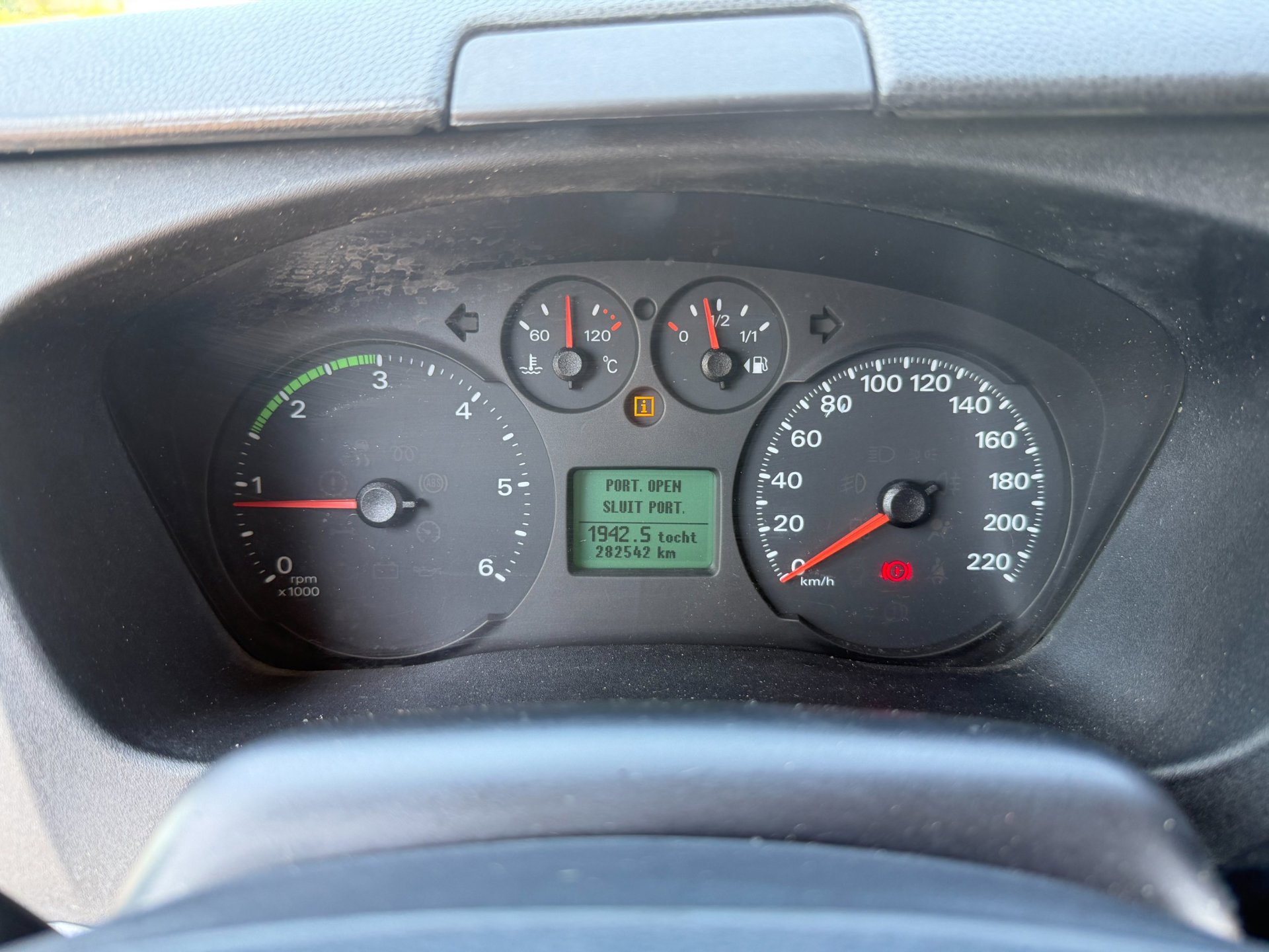 Foto van Ford Transit 280m FD DC 130 4,54
