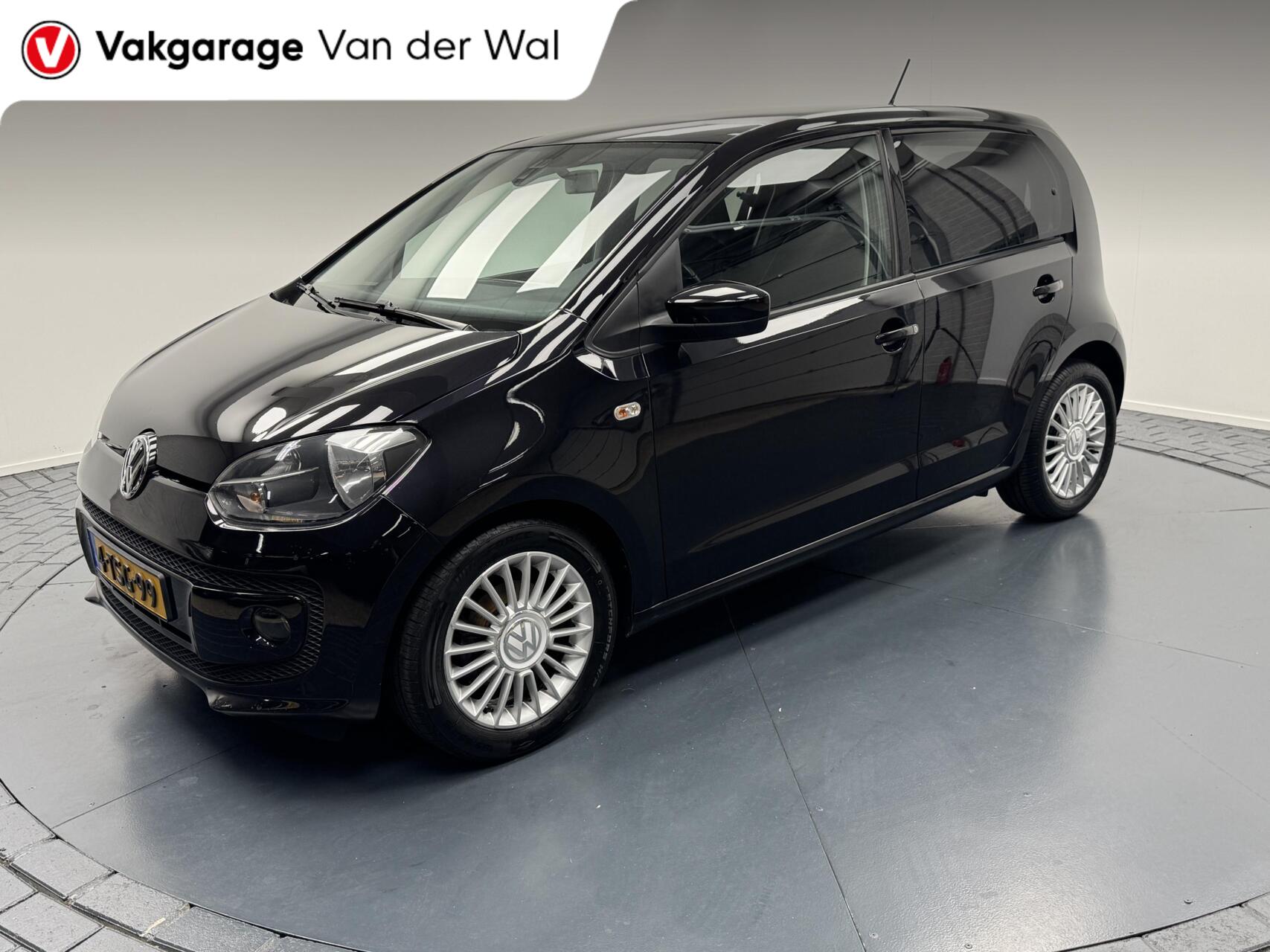 Volkswagen Up 1.0i high up! Airco-Cr.contr-Stoelverwarming-Parkeersensoren-Lm15''velgen 2014 - voorkant
