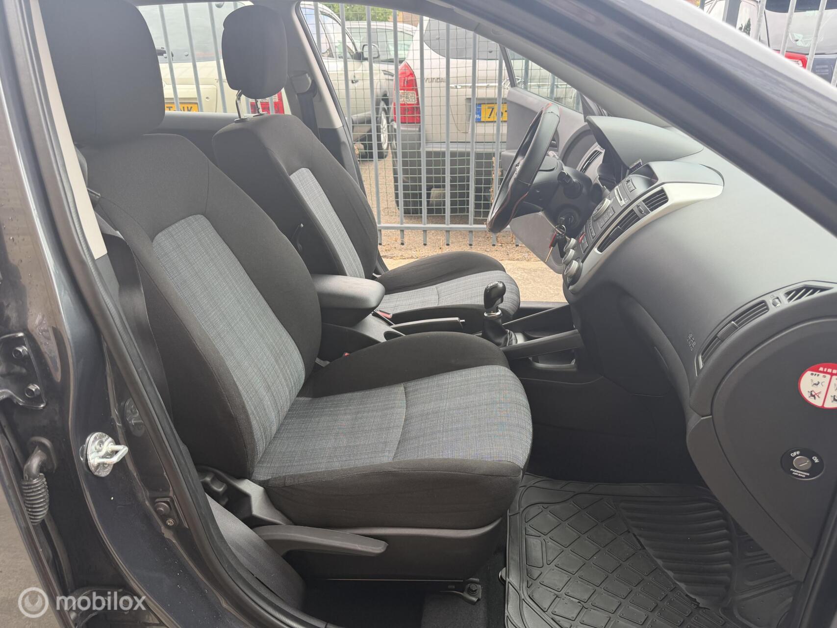 Foto van Kia Cee D