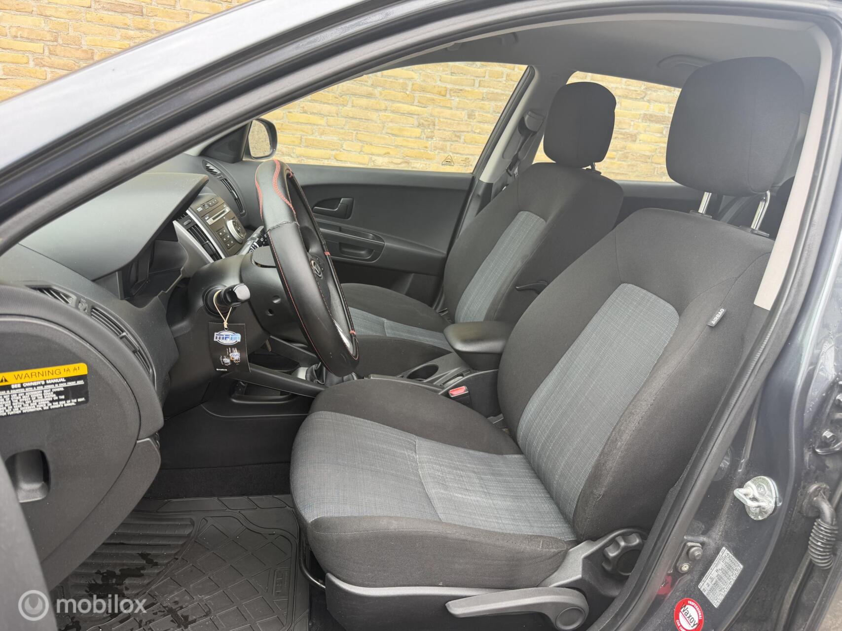 Foto van Kia Cee D