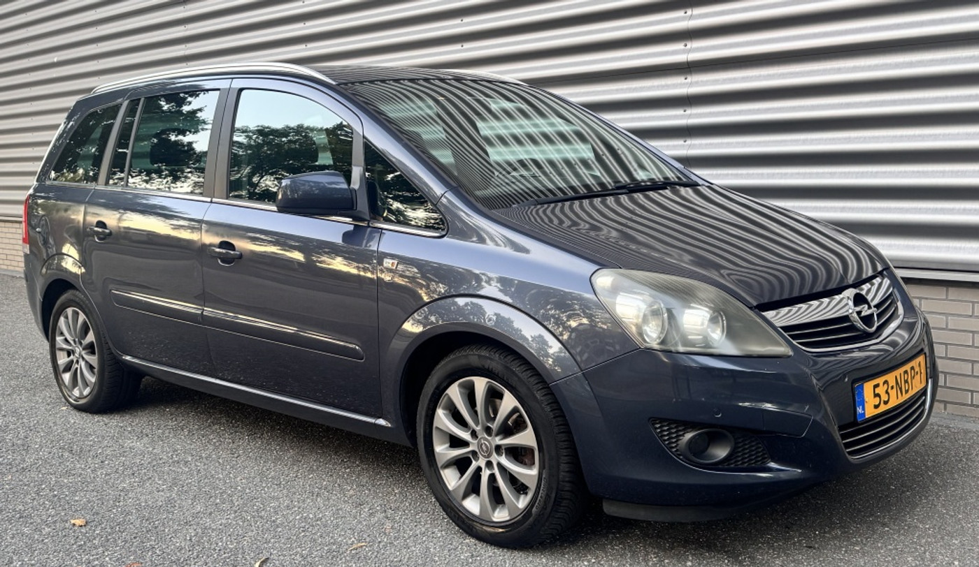 Foto van Opel Zafira