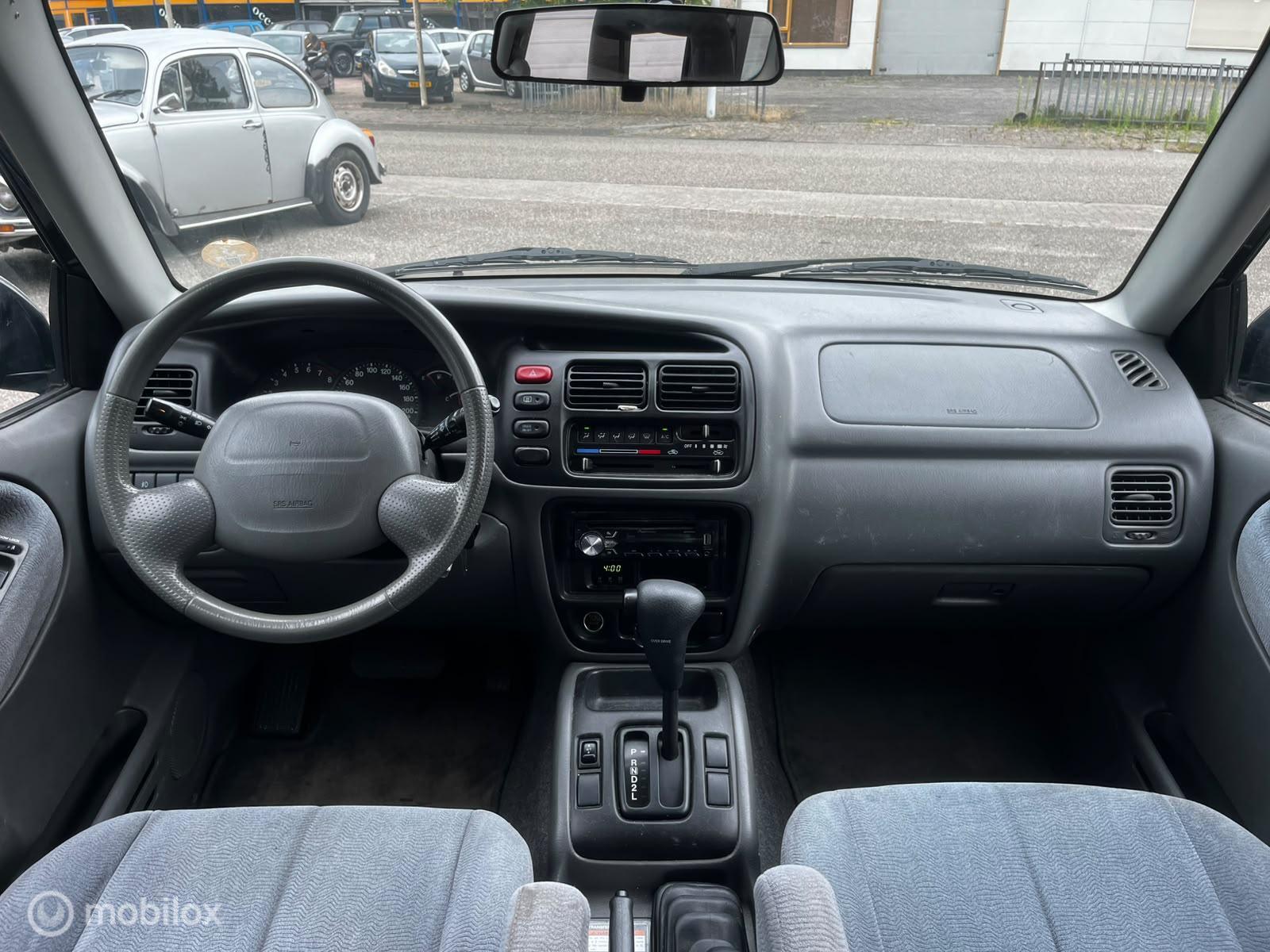Foto van Suzuki Grand Vitara Xl-7