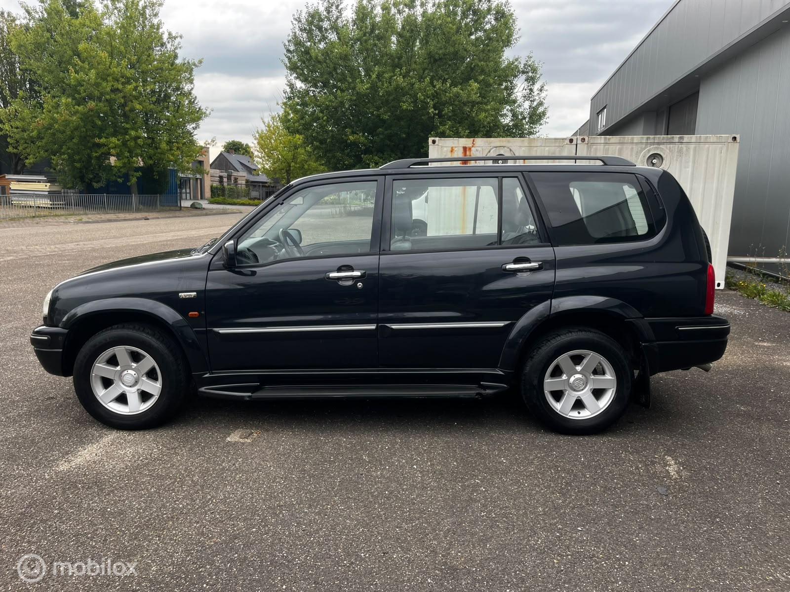 Foto van Suzuki Grand Vitara Xl-7