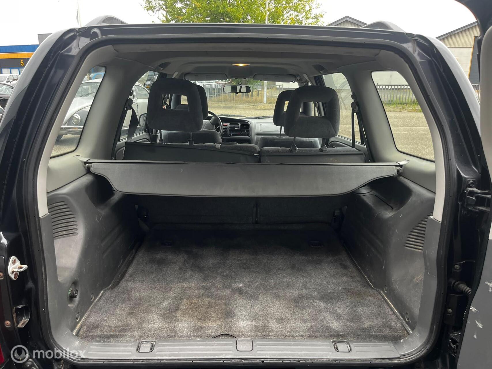 Foto van Suzuki Grand Vitara Xl-7