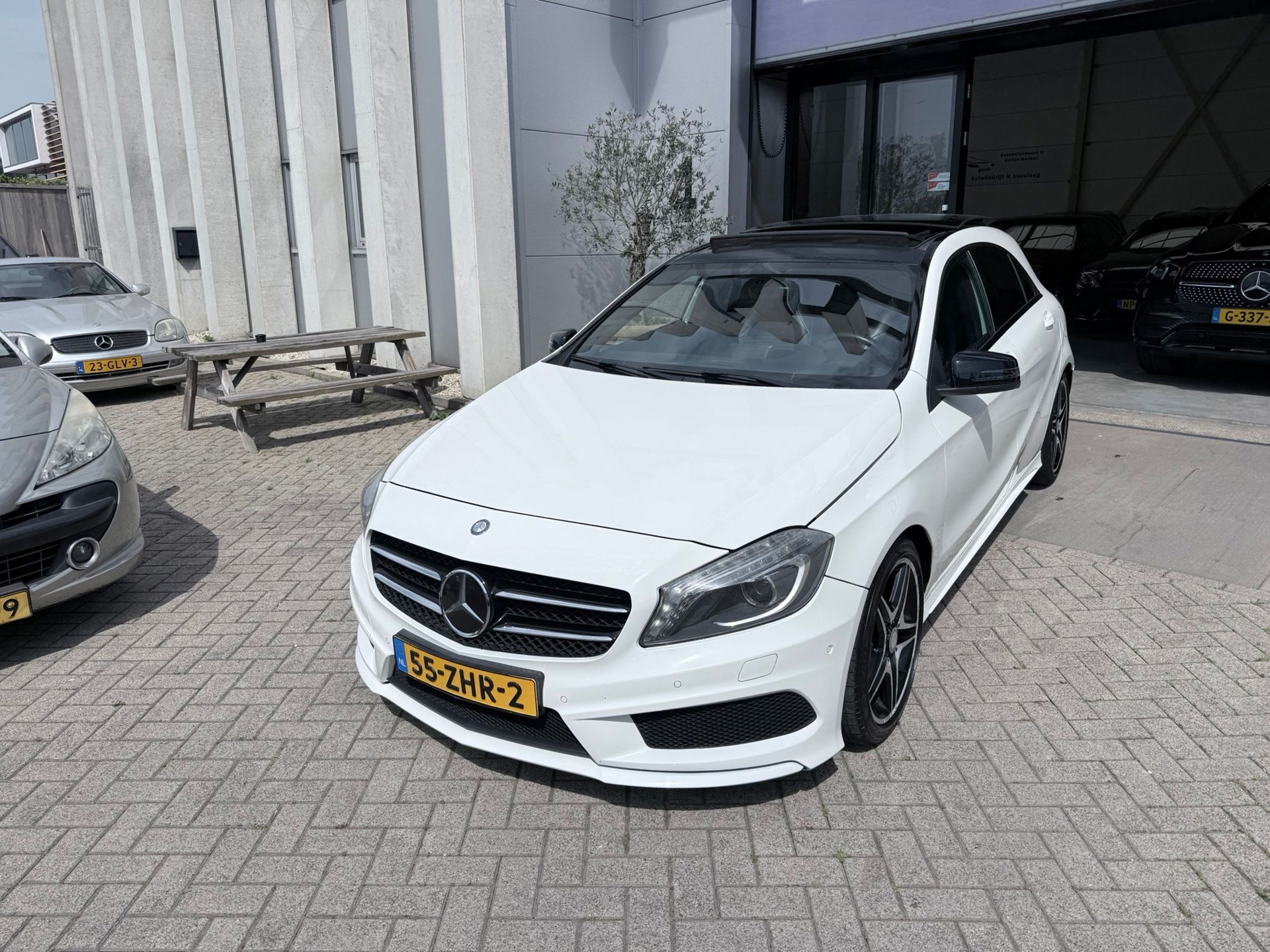 Foto van Mercedes-Benz A 180