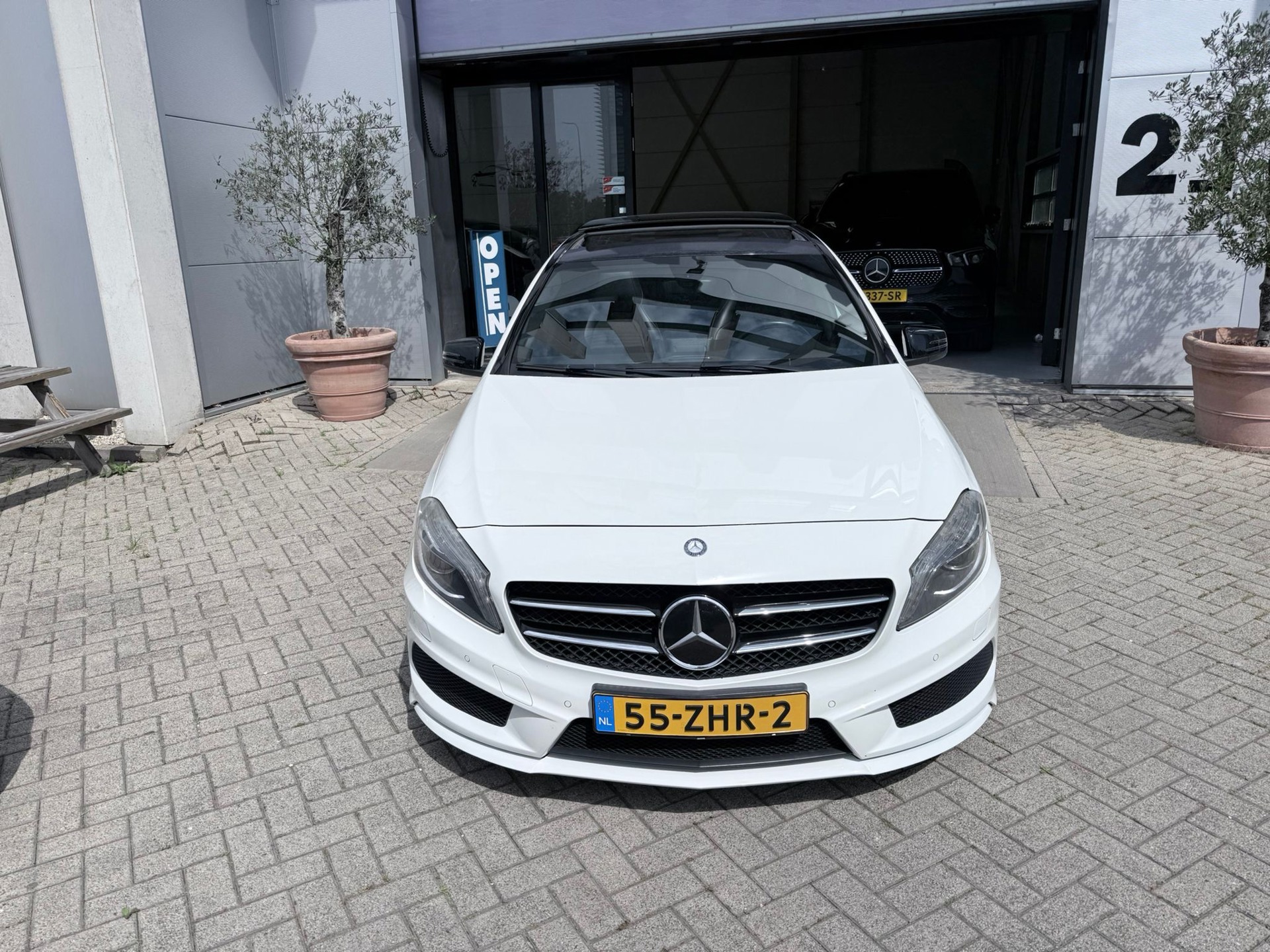 Foto van Mercedes-Benz A 180