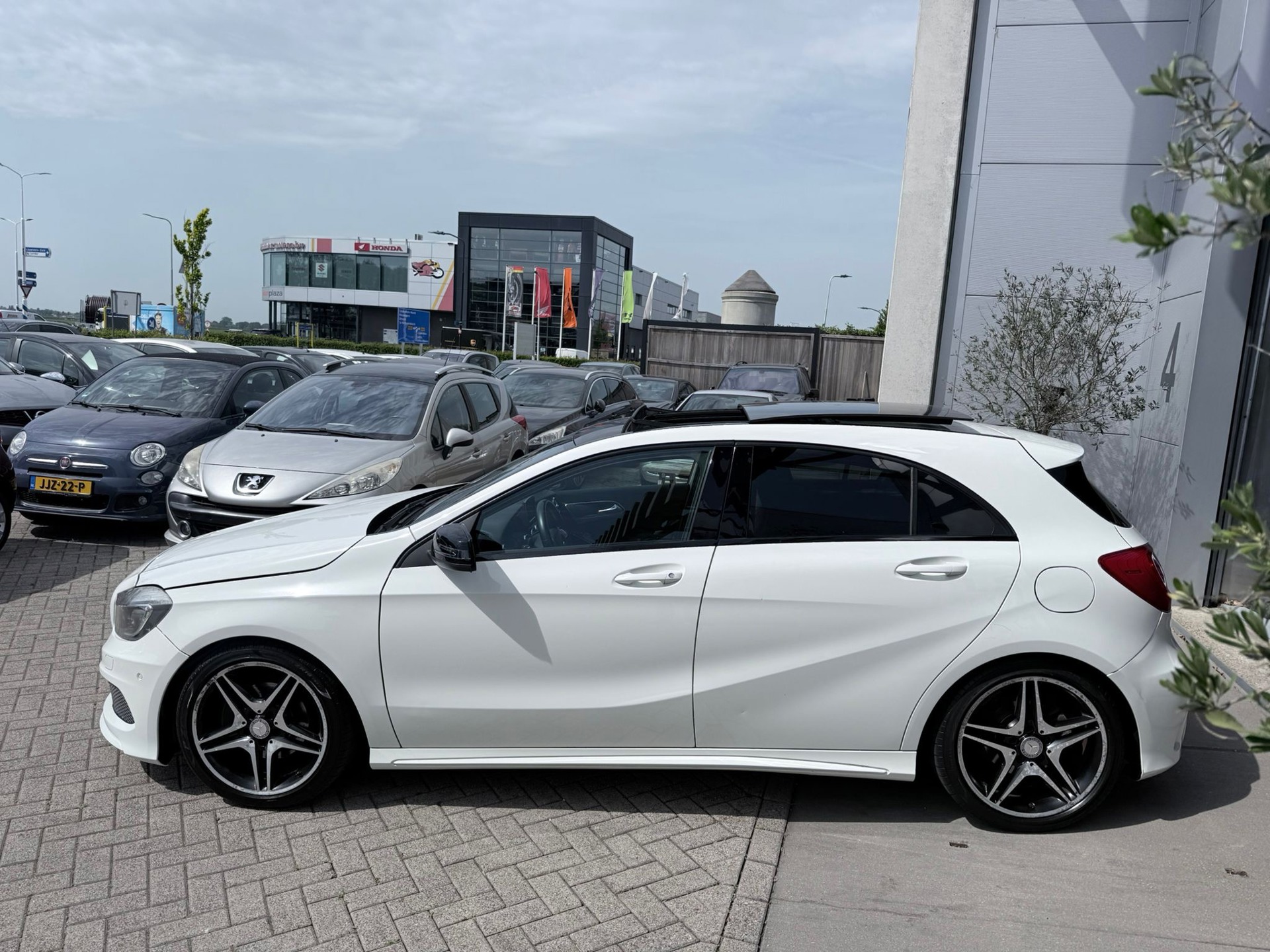 Foto van Mercedes-Benz A 180