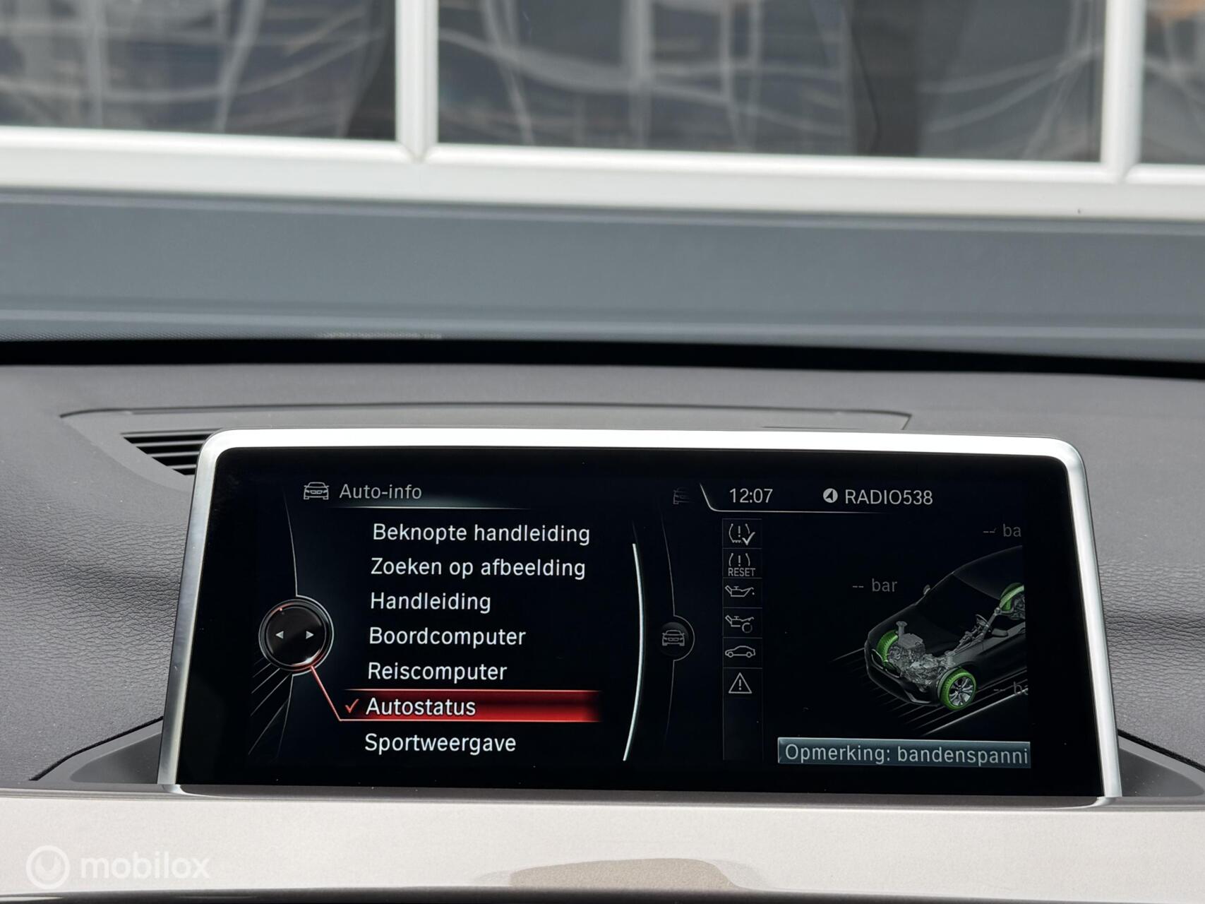 Foto van BMW X1 Sdrive18i