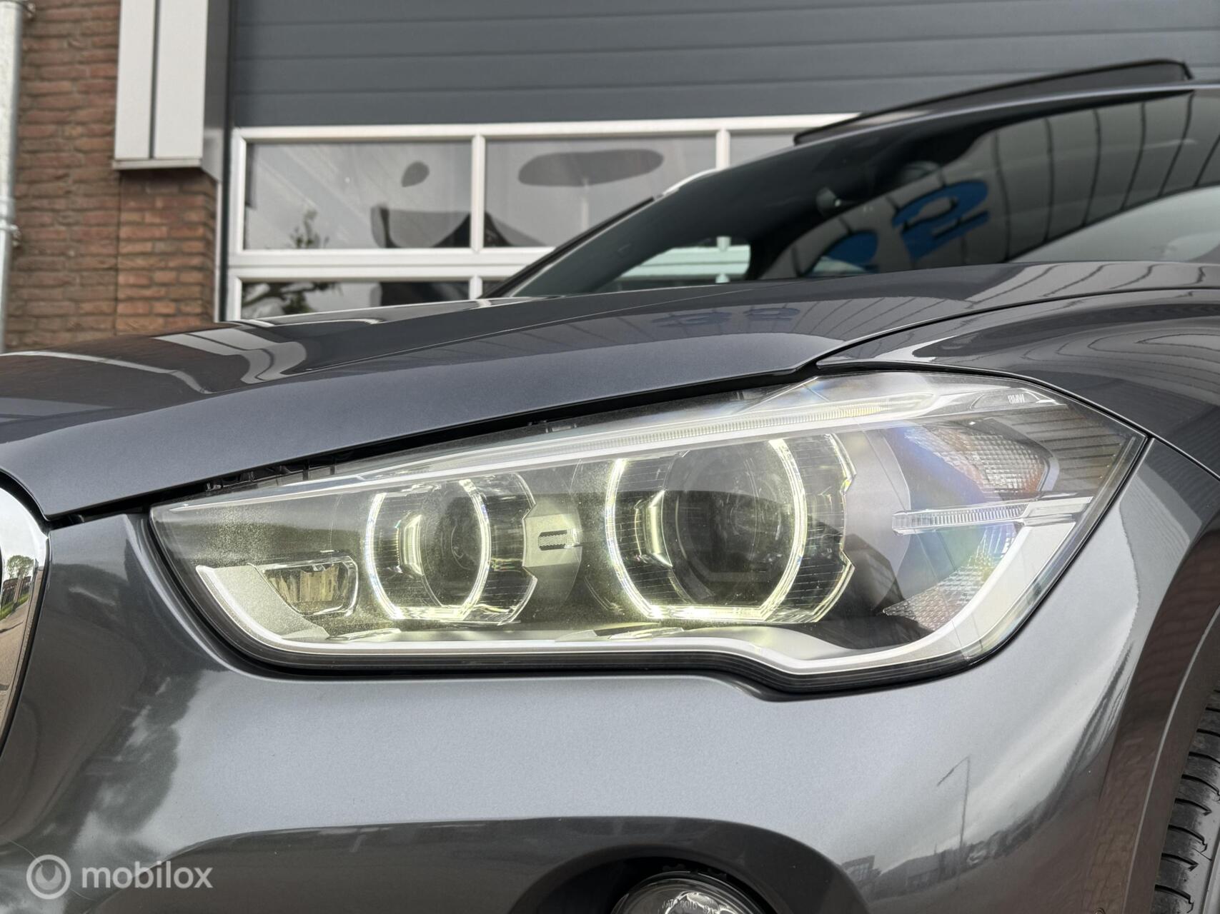 Foto van BMW X1 Sdrive18i