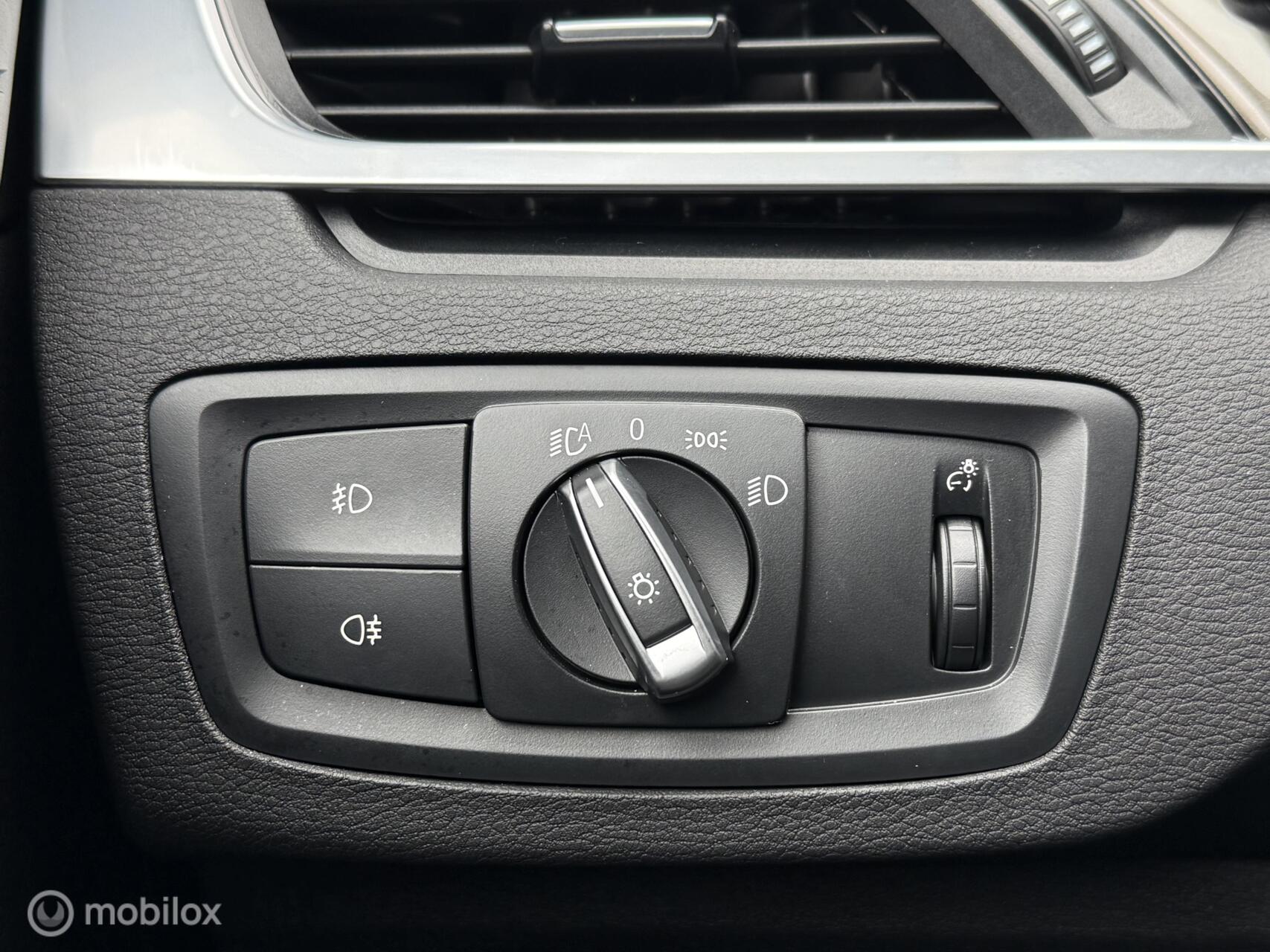 Foto van BMW X1 Sdrive18i