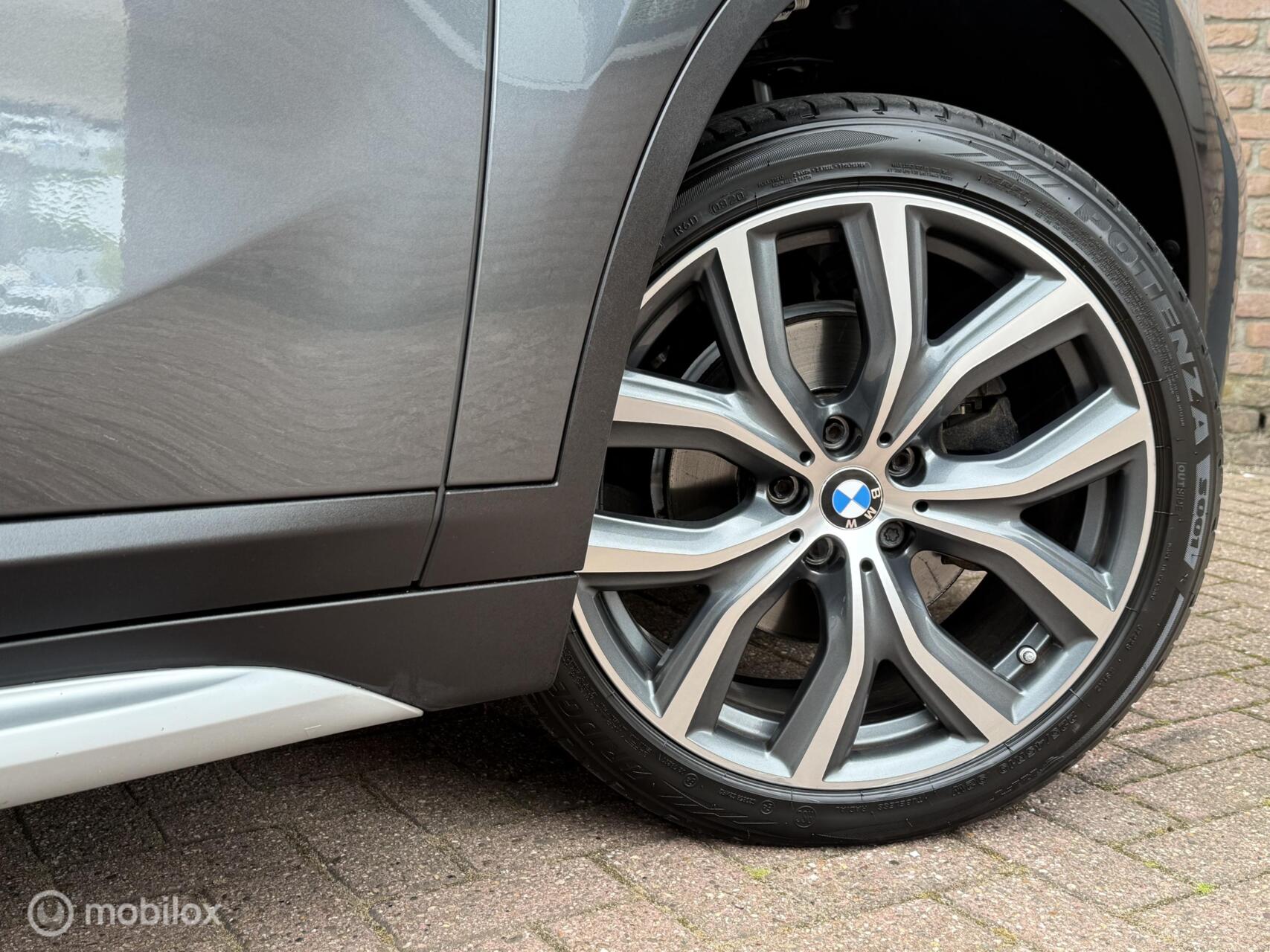 Foto van BMW X1 Sdrive18i