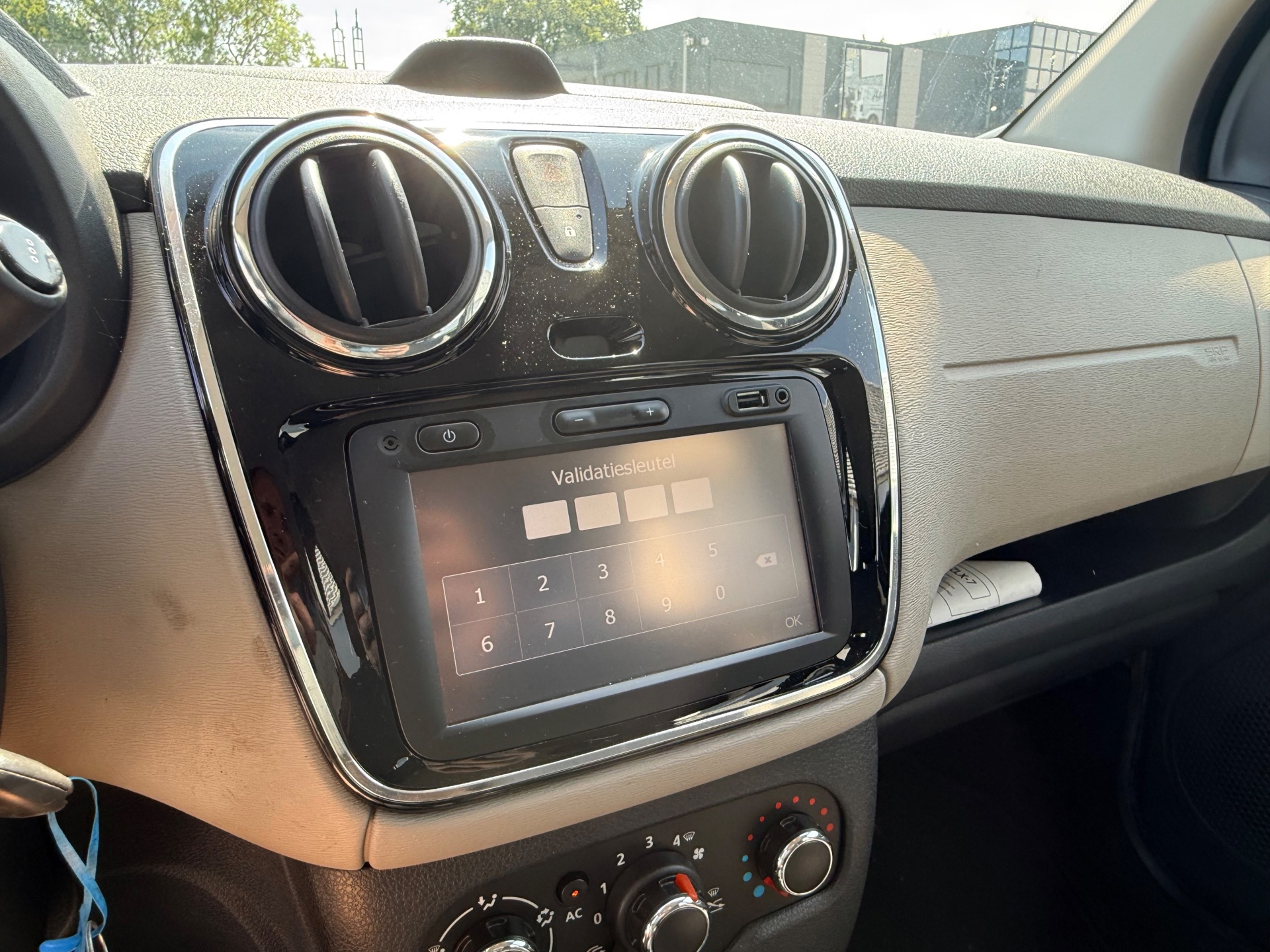 Foto van Dacia Lodgy