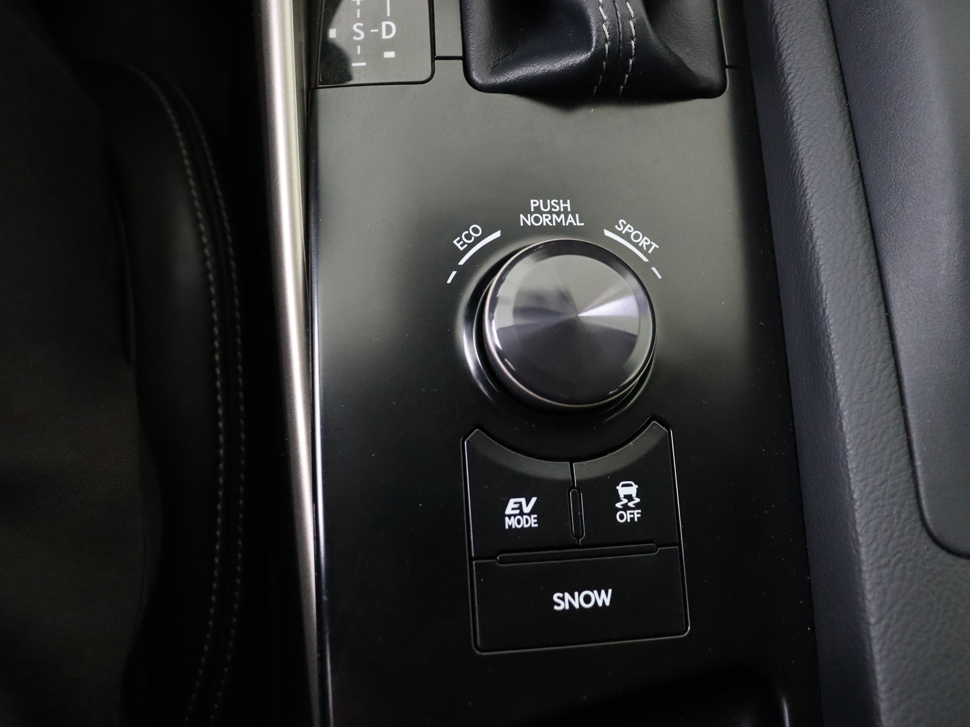 Foto van Lexus Lexus Is300h