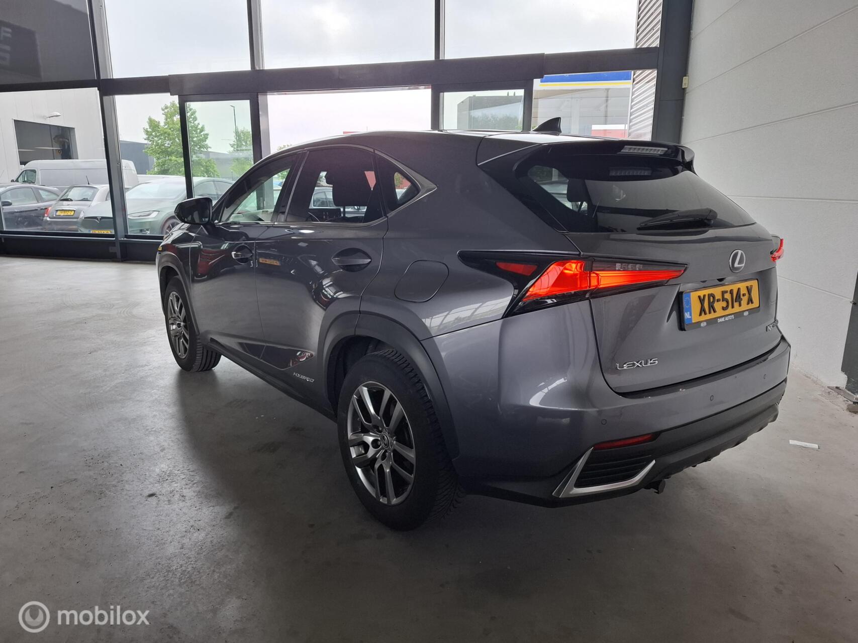 Foto van Lexus Lexus Nx300h