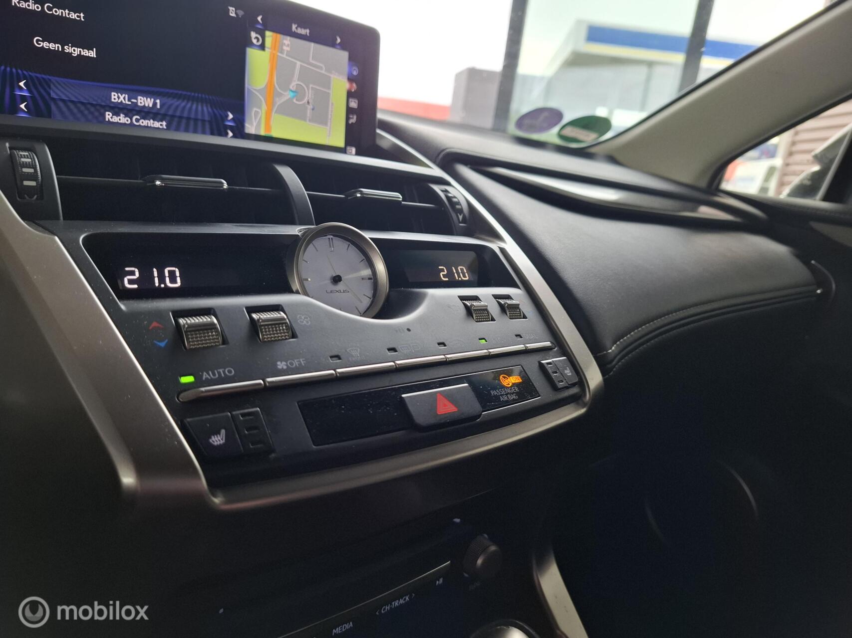 Foto van Lexus Lexus Nx300h