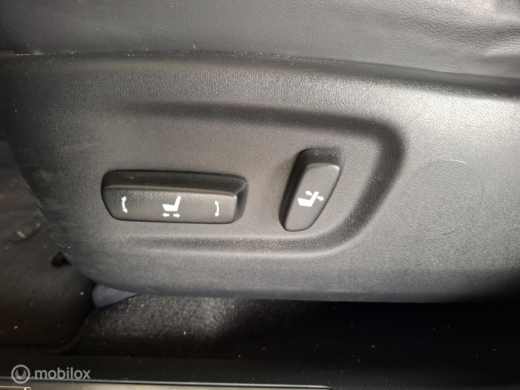 Foto van Lexus Lexus Nx300h