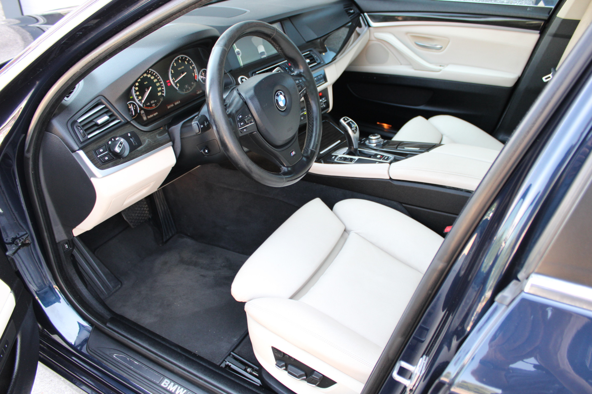 Foto van BMW 523i