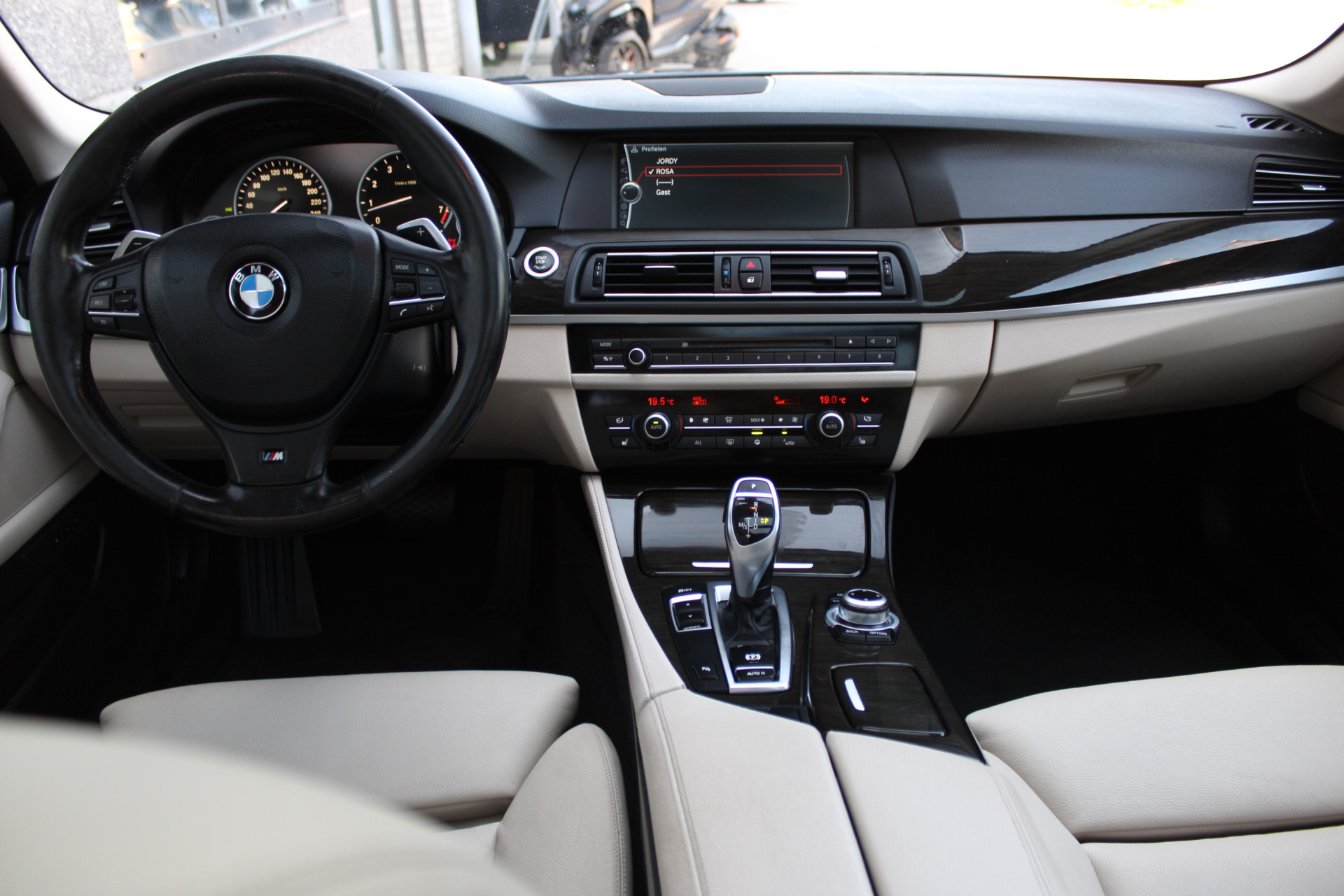 Foto van BMW 523i