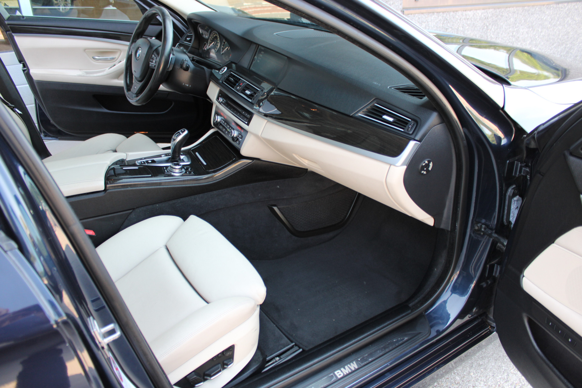 Foto van BMW 523i