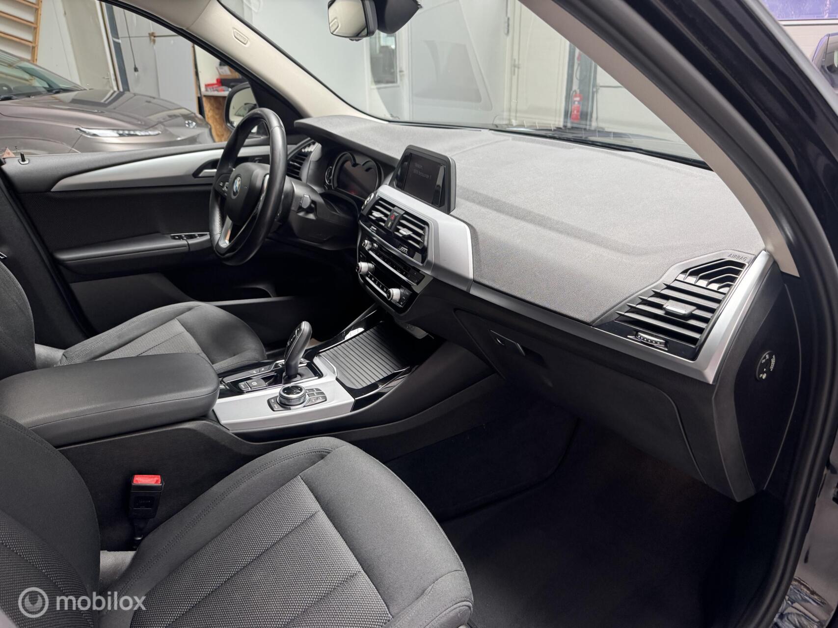 Foto van BMW X3 Xdrive20d