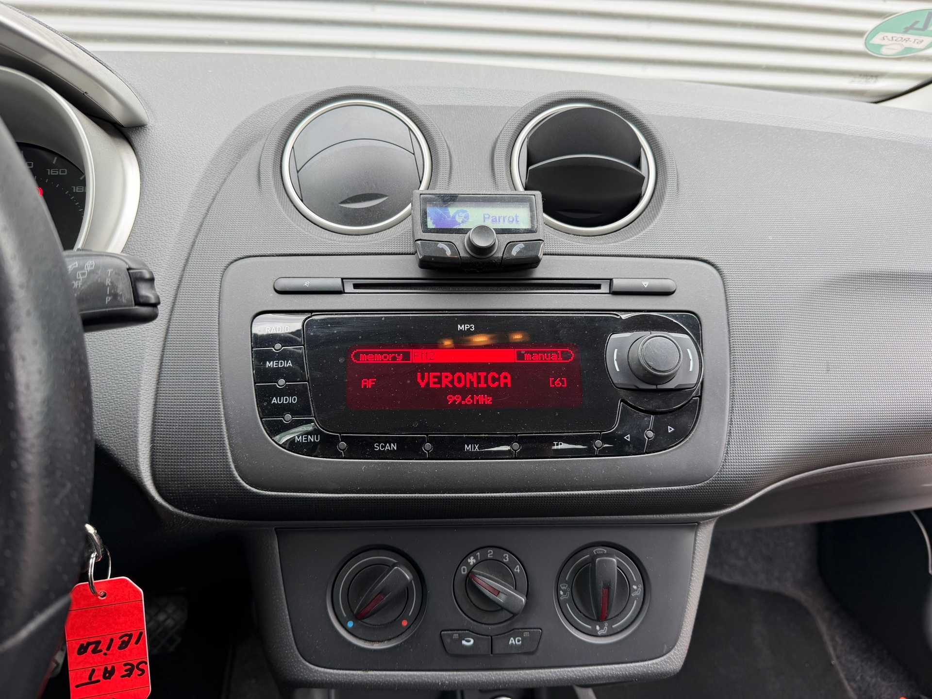 Foto van Seat Ibiza ST