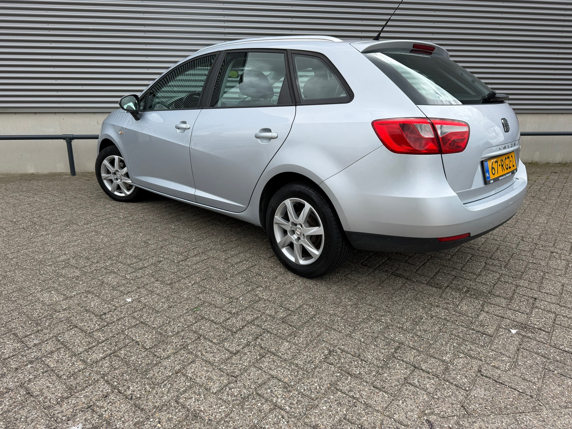 Foto van Seat Ibiza ST