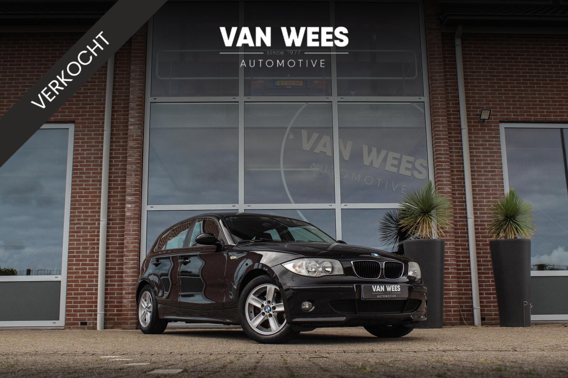 BMW 1er Reihe 120i Executive | NL auto | Cruise control | 170 pk | Sportstuur | Navigatie Professional | Bluetooth | Regensensor | Lichtpakket | PDC | Climate control | Middenarmsteun 2006 - voorkant