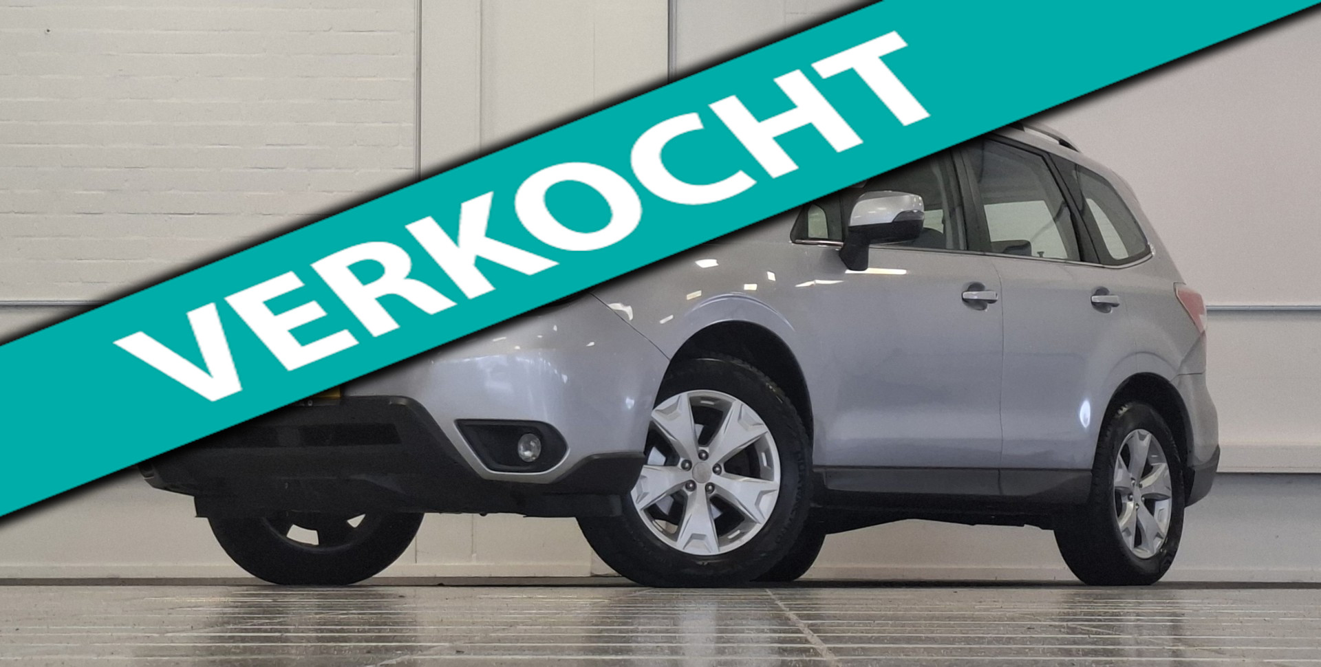 Subaru Forester 2.0 Luxury Plus Automaat 1e Eigenaar 100% Onderhouden Trekhaak Camera Panoramadak 2014 - voorkant