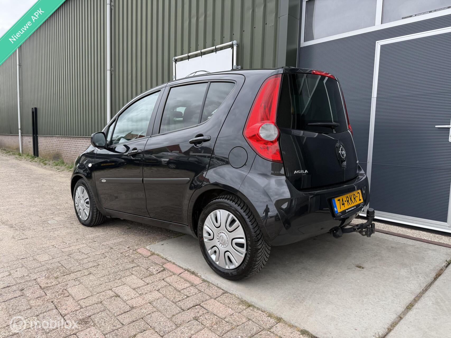Foto van Opel Agila