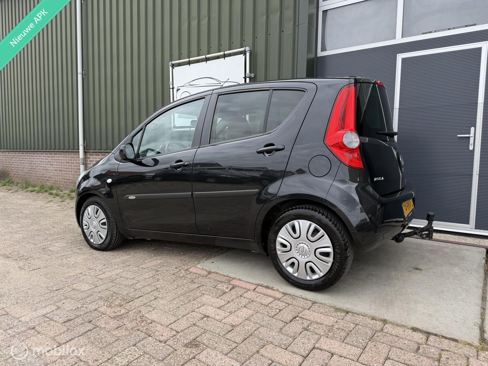 Foto van Opel Agila