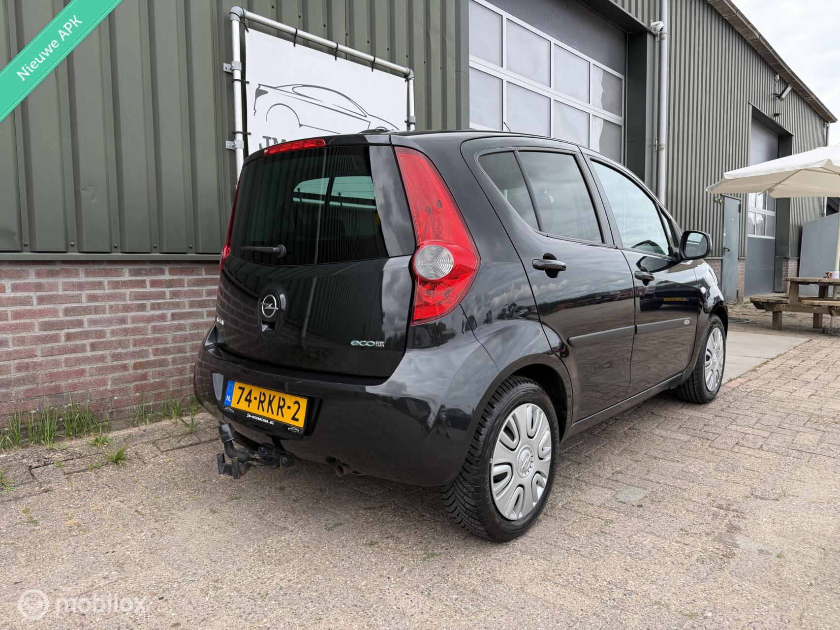 Foto van Opel Agila