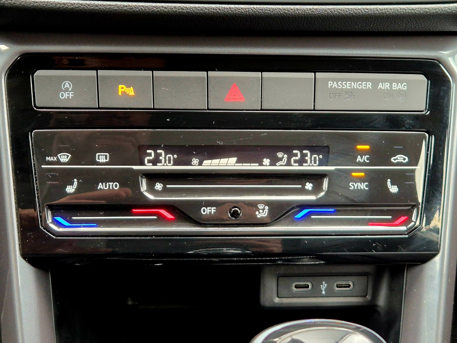 Foto van Volkswagen T-cross