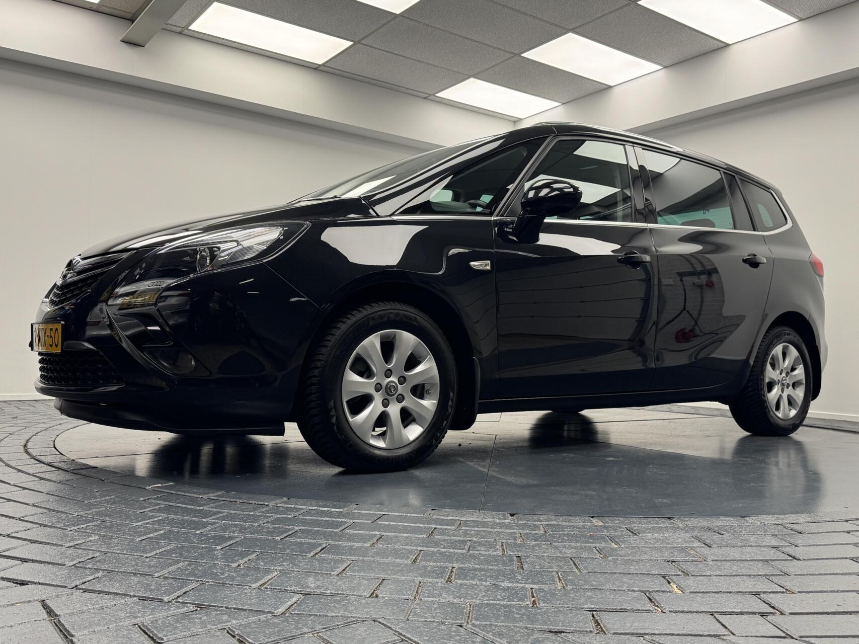Foto van Opel Zafira Tourer