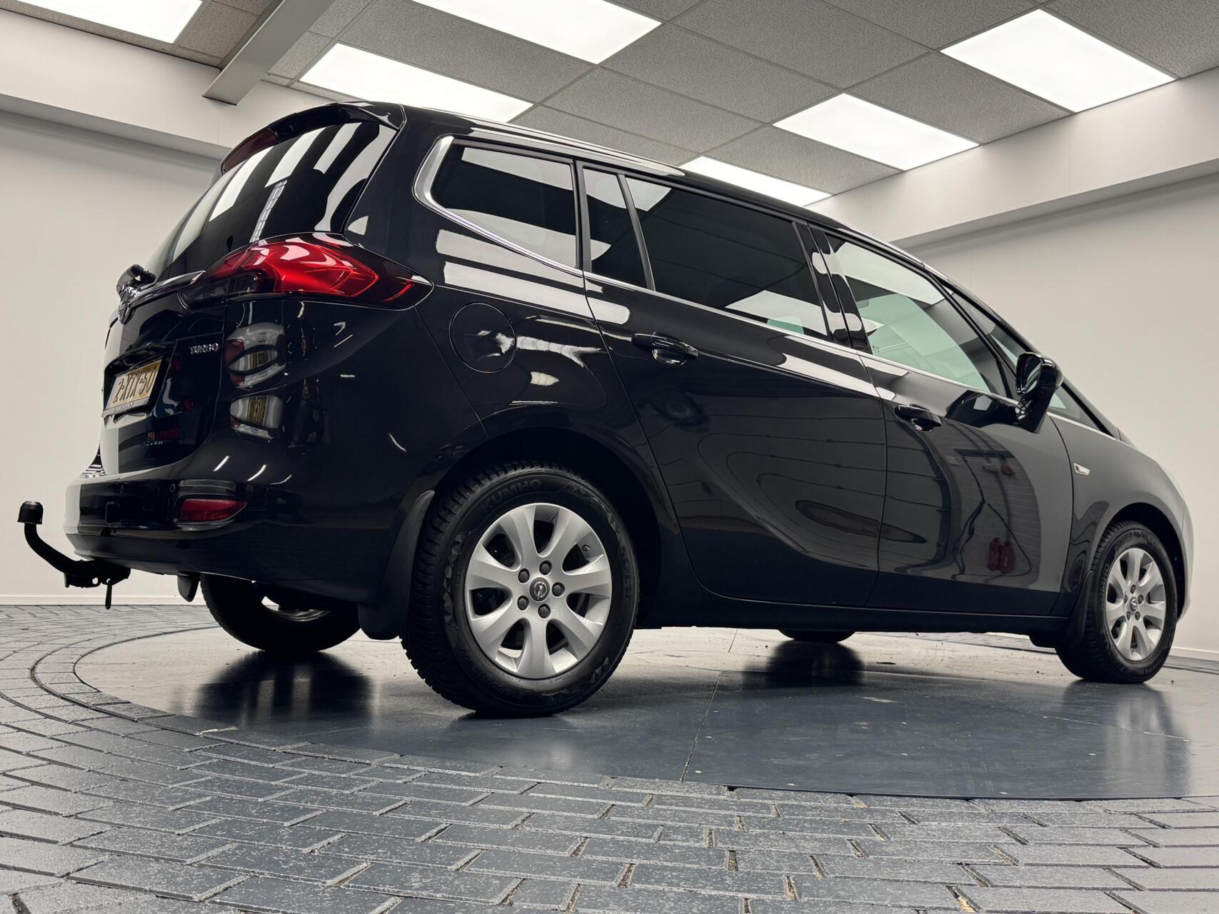 Foto van Opel Zafira Tourer