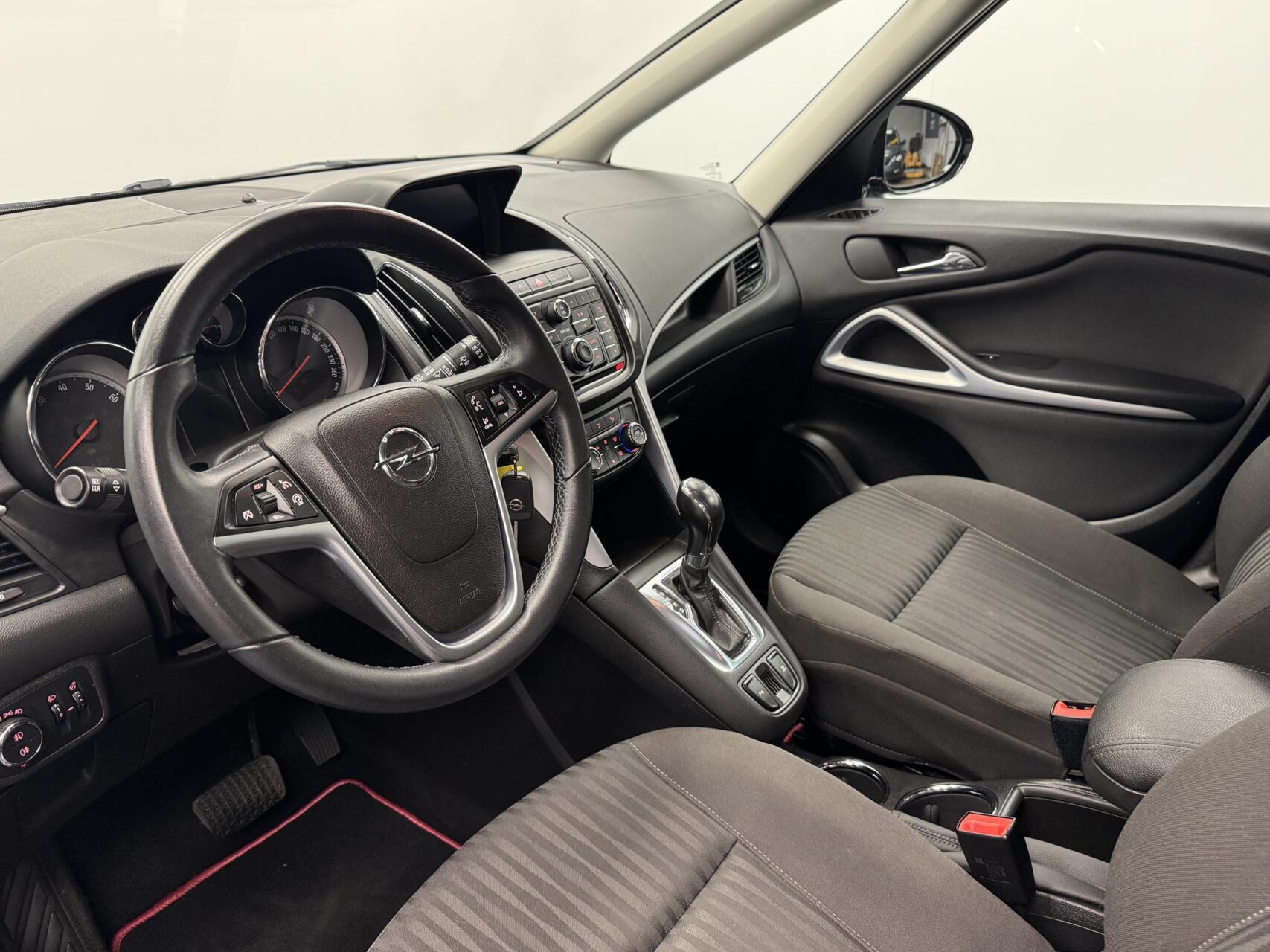 Foto van Opel Zafira Tourer