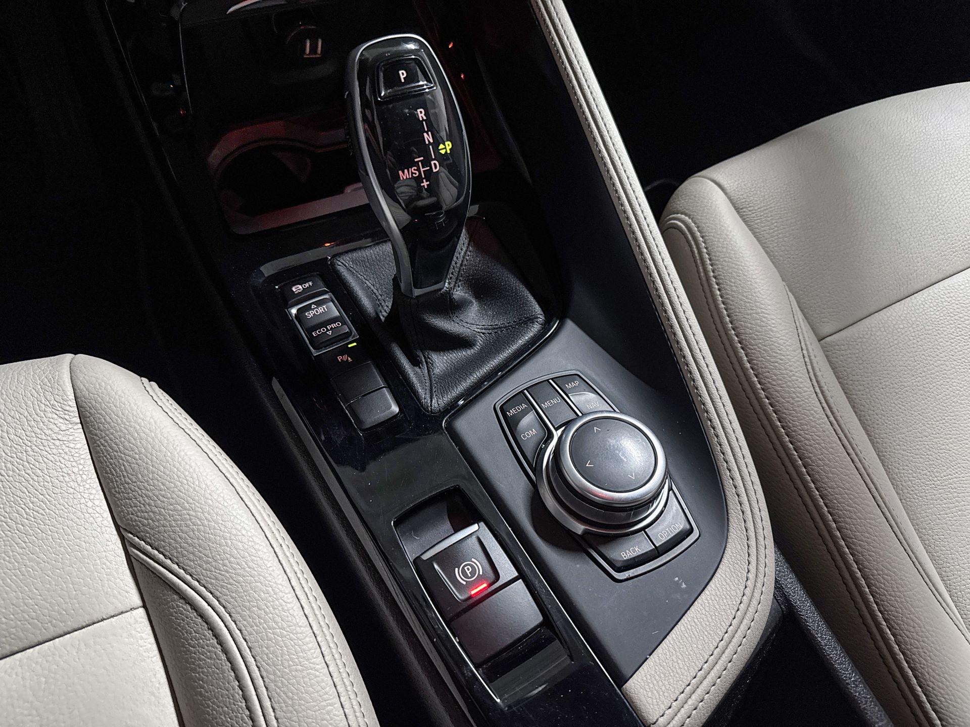 Foto van BMW X1 Sdrive18i