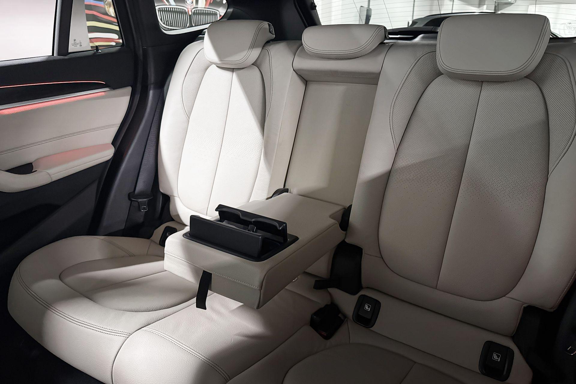 Foto van BMW X1 Sdrive18i