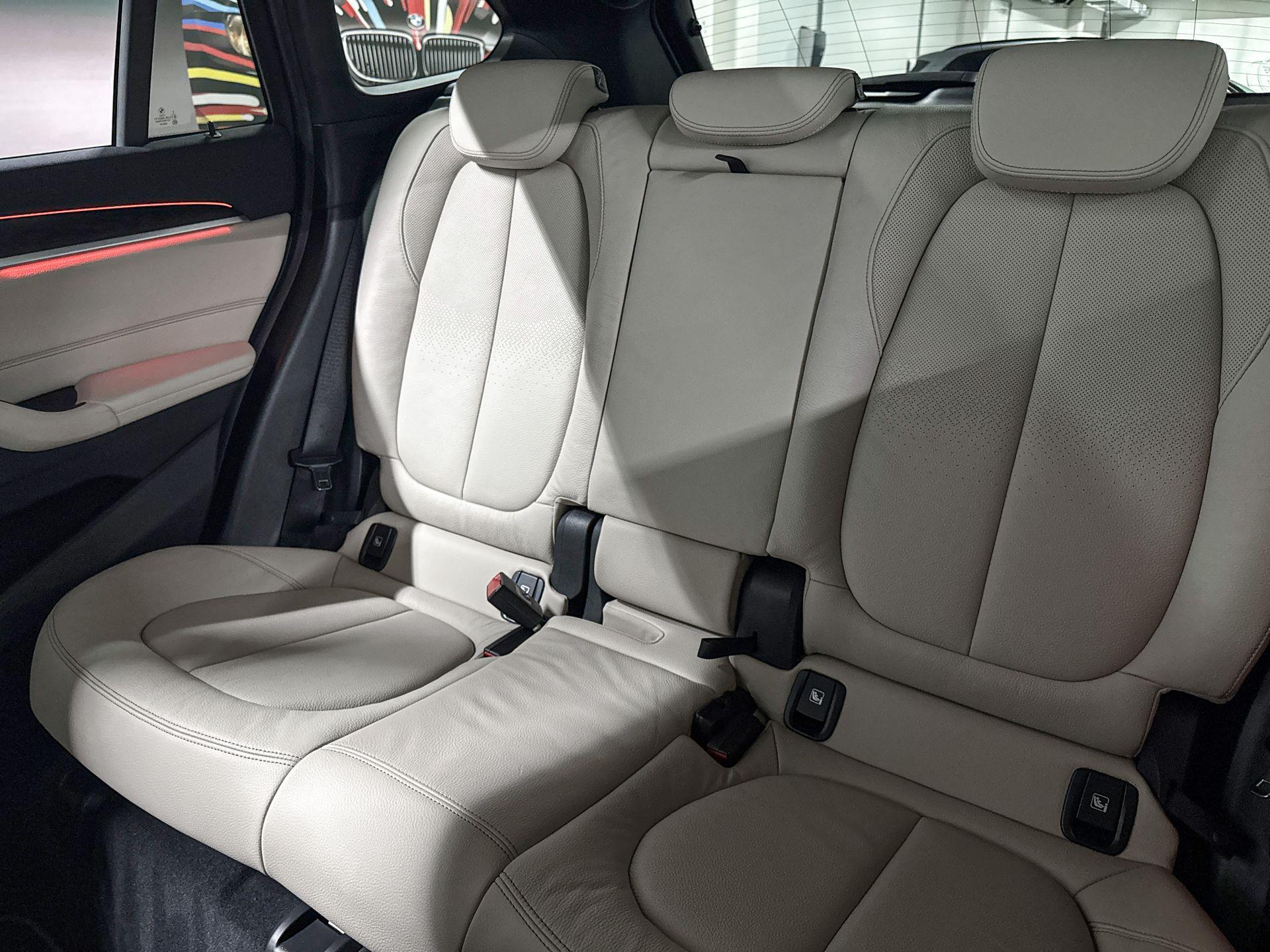 Foto van BMW X1 Sdrive18i
