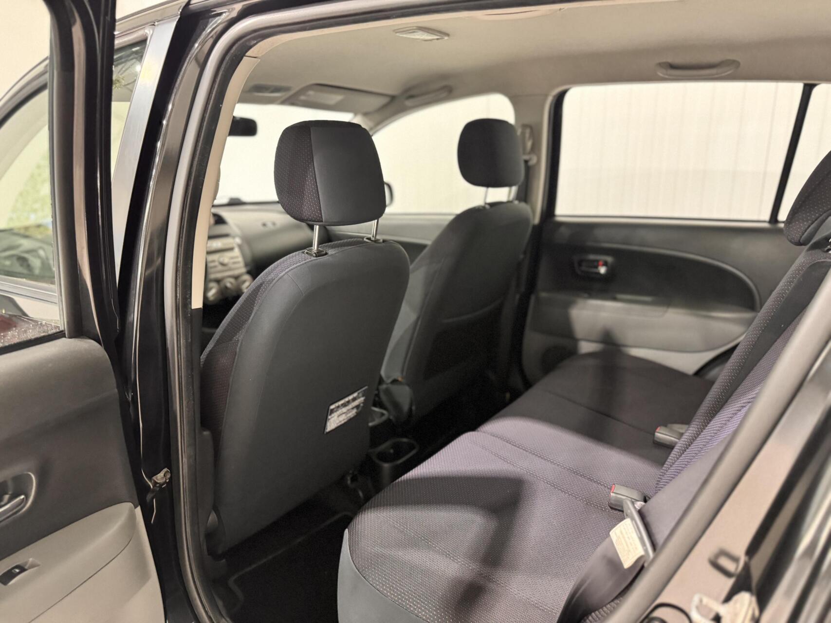 Foto van Daihatsu Sirion