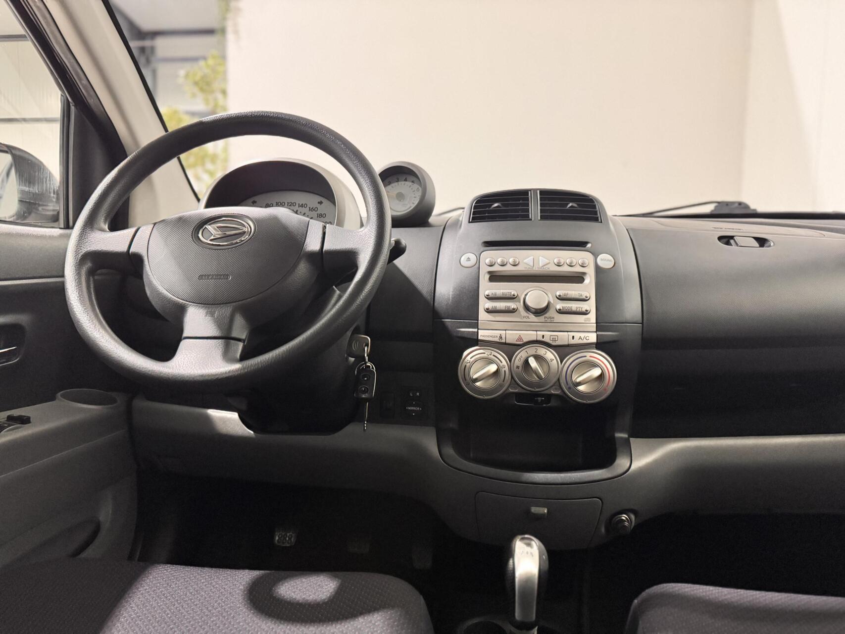 Foto van Daihatsu Sirion