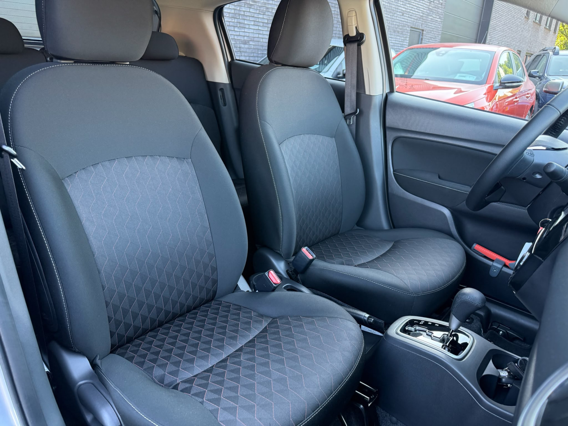 Foto van Mitsubishi Mitsubishi Space Star