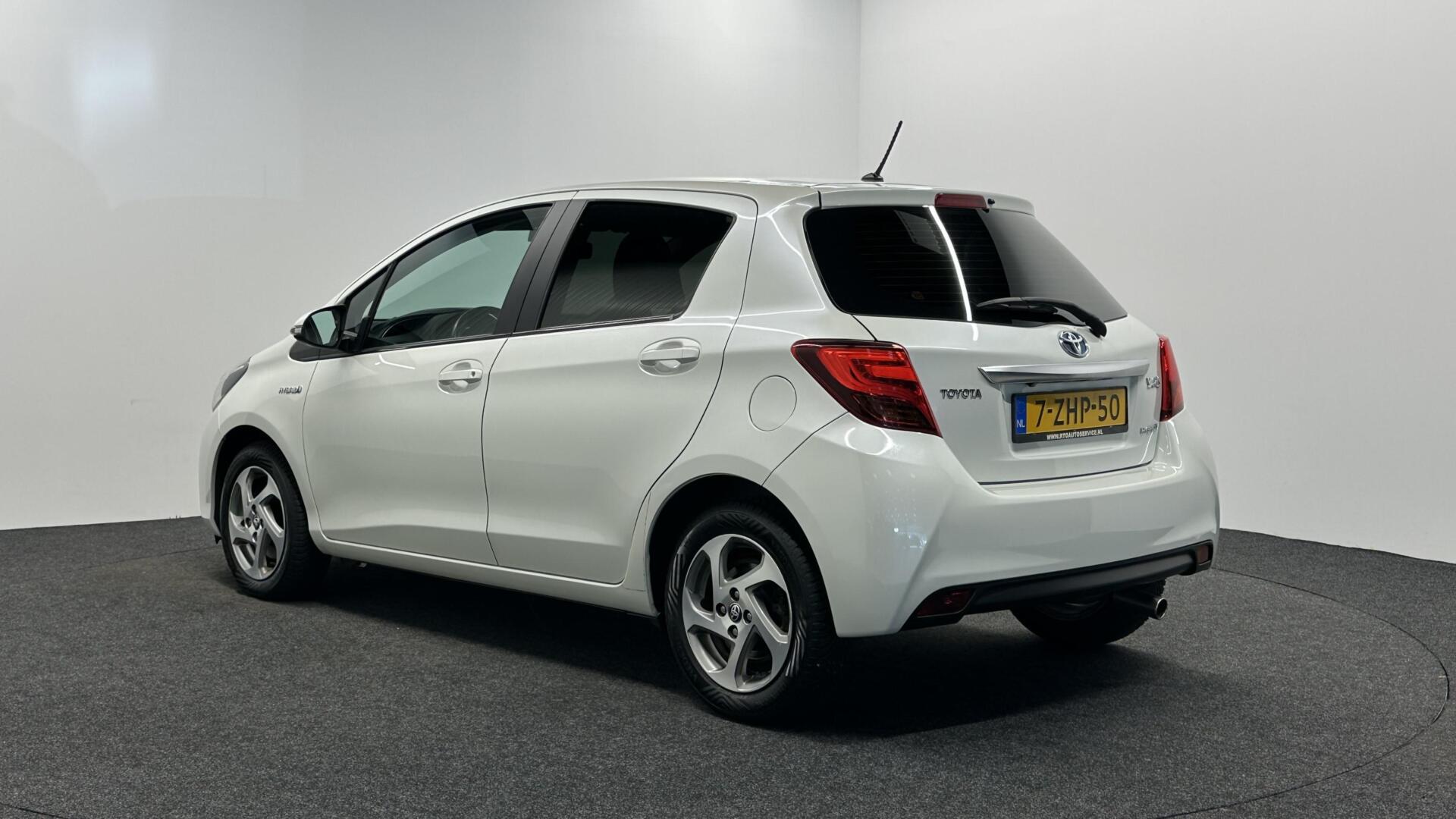 Foto van Toyota Toyota Yaris Hybrid